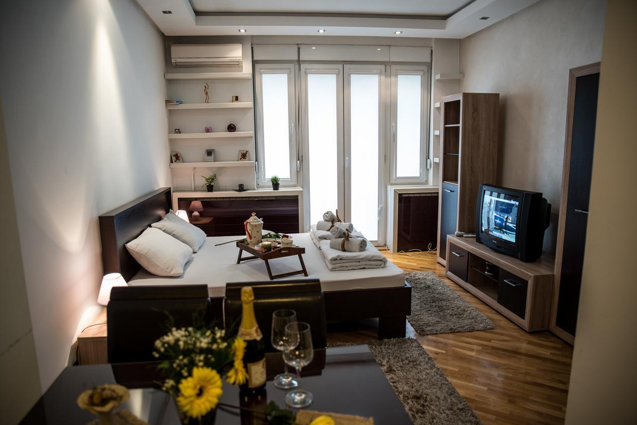 Balkan-Inn Parlament Apartment Belgrado Esterno foto